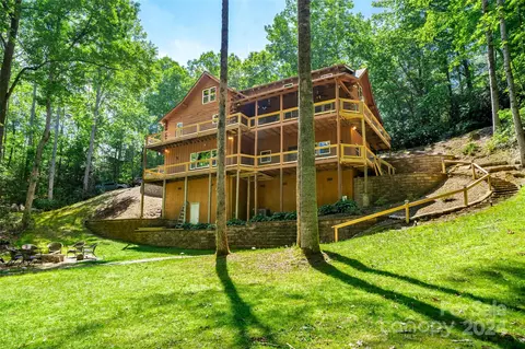 127 Cat Tail Rd, Lake Lure, NC 28746