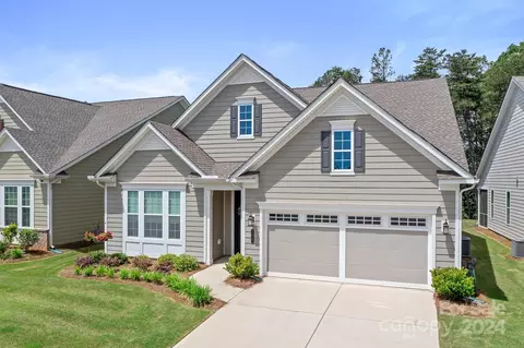 12701 Old Iron Ln, Charlotte, NC 28215