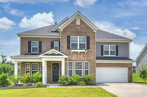 7041 Irongate Dr, Lancaster, SC 29720