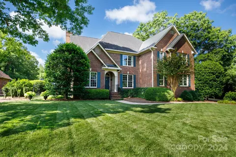 1537 Summit View Dr, Rock Hill, SC 29732