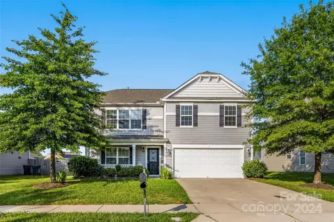 13718 Elsie Caldwell Ln, Charlotte, NC 28213