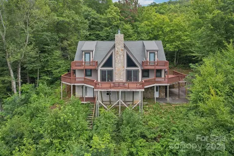101 Falcon Crest Loop, Maggie Valley, NC 28751