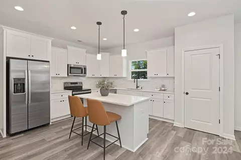 17219 Green Hill Rd, Charlotte, NC 28278