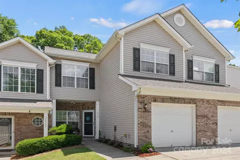 12341 Stratfield Place Cir, Pineville, NC 28134
