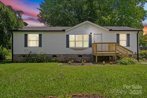 1285 Oliver Rd, Rockwell, NC 28138