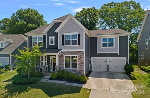 1223 Claires Creek Ln, Davidson, NC 28036