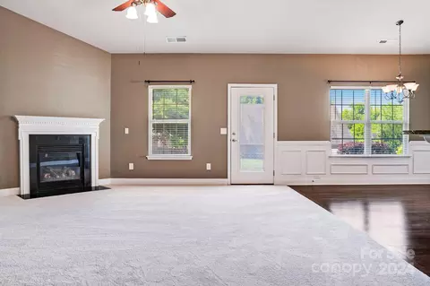 7228 Kenyon Dr, Denver, NC 28037 photo 8