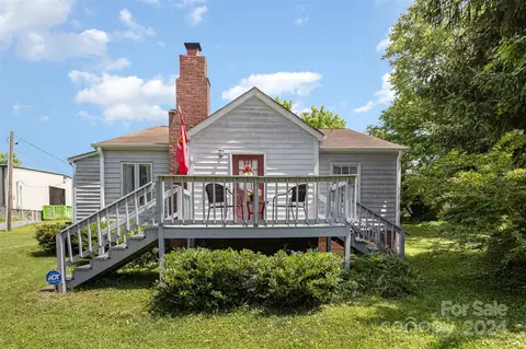 10 Groves St, Cramerton, NC 28032