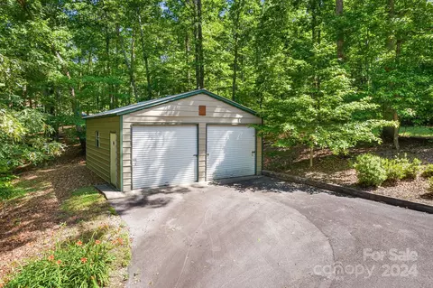 209 Cobblestone Dr, Marion, NC 28752 photo 28