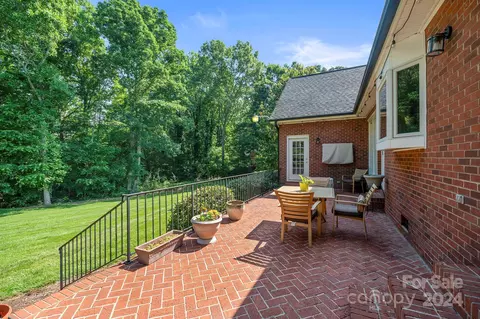 217 9th Ne St NE, Conover, NC 28613 photo 36