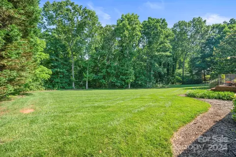 217 9th Ne St NE, Conover, NC 28613 photo 38