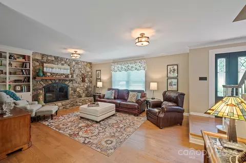 217 9th Ne St NE, Conover, NC 28613 photo 7