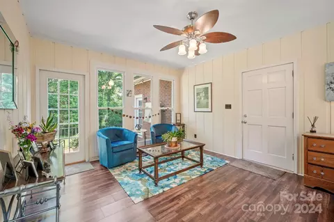217 9th Ne St NE, Conover, NC 28613 photo 14