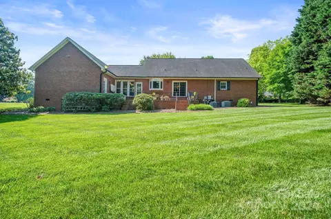 217 9th Ne St NE, Conover, NC 28613 photo 39