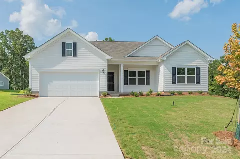 7546 Bridle Ct, Sherrills Ford, NC 28673