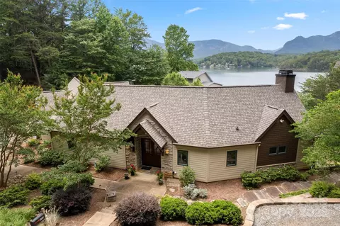 235 Deerwood Dr, Lake Lure, NC 28746