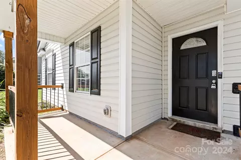 Exterior - 537 Pullman Sw St SW, Concord, NC 28025 photo 4 of 6