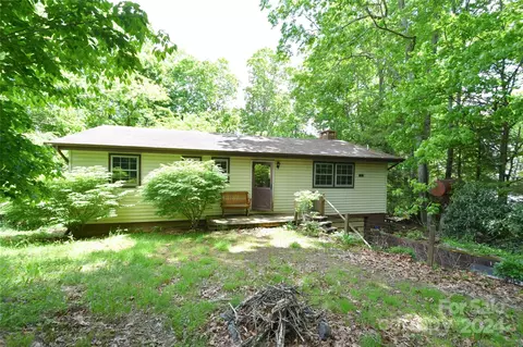 70 Redbird Ln, Newland, NC 28657