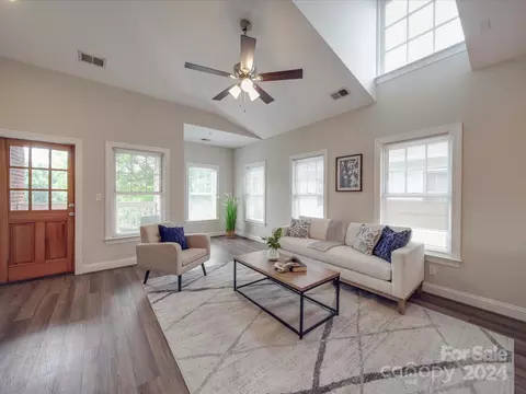 113 S Summit Ave, Charlotte, NC 28208