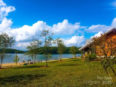 5339 Knollview Dr, Morganton, NC 28655 photo 3