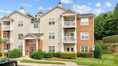 9960 Hyde Glen Ct, Charlotte, NC 28262