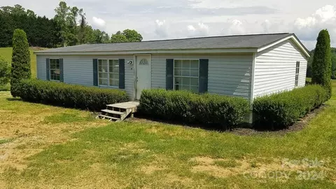 89 Hawke Ter, Hendersonville, NC 28792