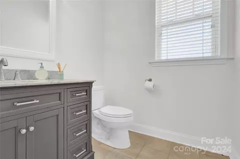 Bath - 18708 Ronceverte Dr, Cornelius, NC 28031 photo 1 of 7