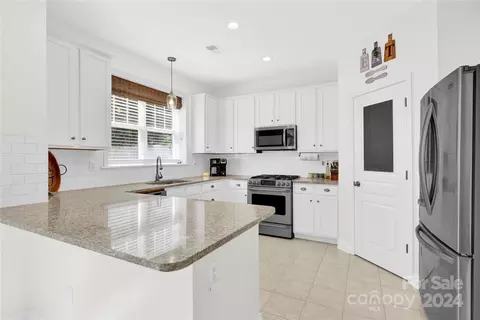 Kitchen - 18708 Ronceverte Dr, Cornelius, NC 28031 photo 1 of 4