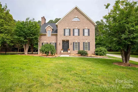 341 Vander Lakes Dr, York, SC 29745