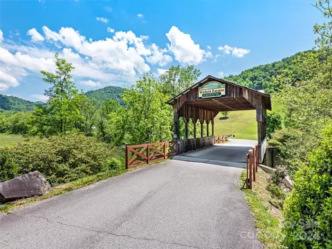 Winfield Drive, Clyde, NC 28721 photo 3