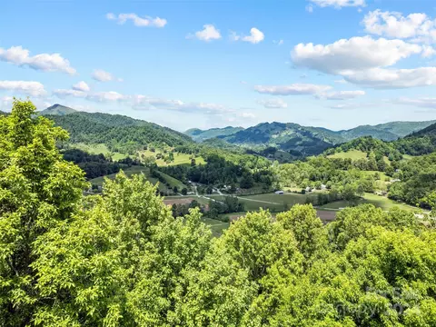 Winfield Drive, Clyde, NC 28721