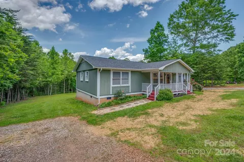 129 Wade Dr, Union Mills, NC 28167