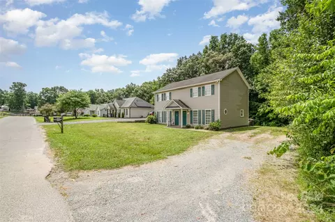 2911 Bobwhite Cir, Wingate, NC 28174