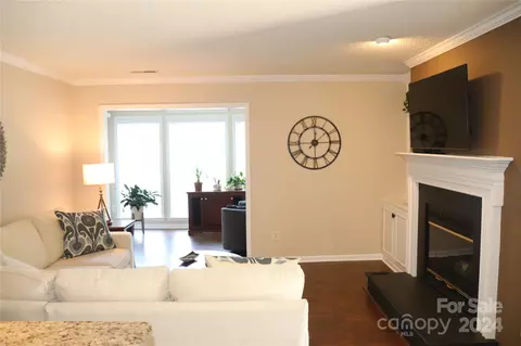 21163 Cold Spring Ln, Cornelius, NC 28031 photo 5