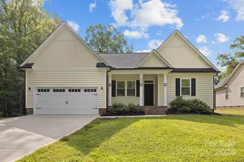 406 Belton Ave, Mount Holly, NC 28120
