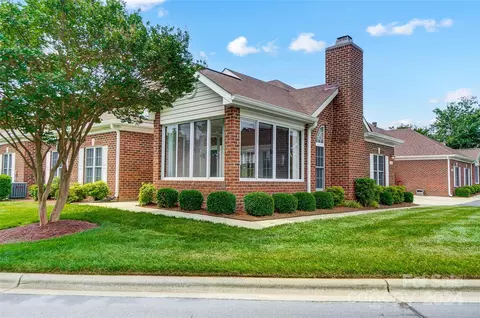 8231 Windsor Ridge Dr, Charlotte, NC 28277