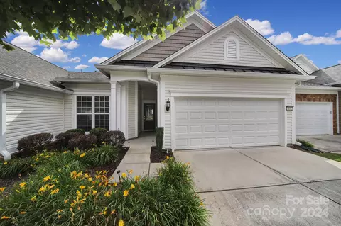 9012 Smokey Hill Ln, Fort Mill, SC 29707