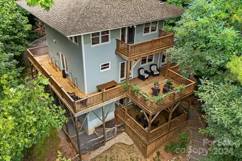 154 Pearson Ln, Black Mountain, NC 28711