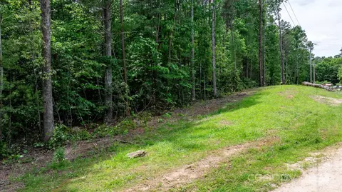 4328 Kirby Dr, Morganton, NC 28655