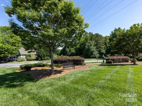 18807 Cloverstone Cir, Cornelius, NC 28031 photo 37
