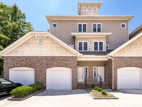 18807 Cloverstone Cir, Cornelius, NC 28031 photo 2