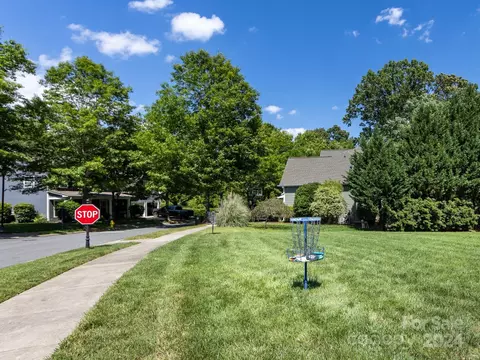 18807 Cloverstone Cir, Cornelius, NC 28031 photo 34