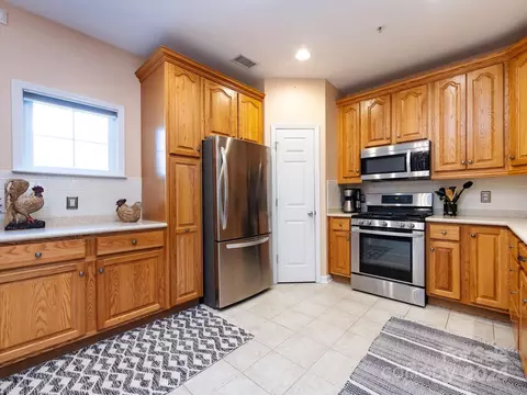 18807 Cloverstone Cir, Cornelius, NC 28031 photo 12