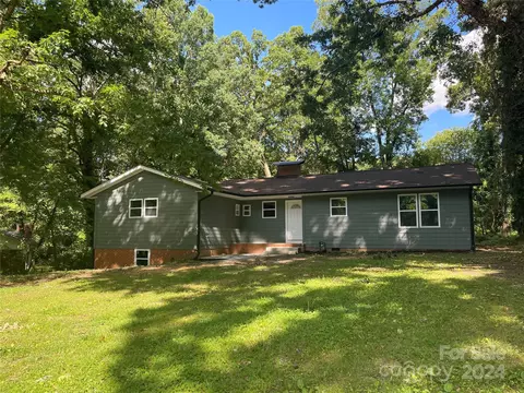 1400 Midwood Dr, Gastonia, NC 28052