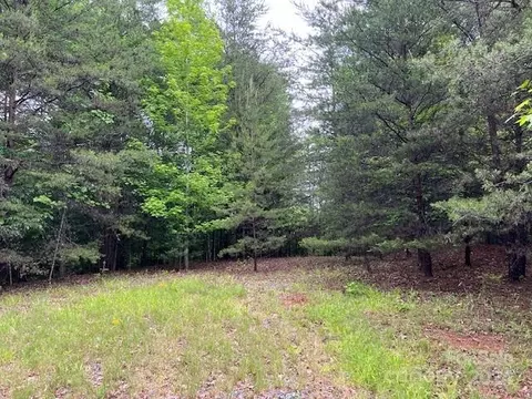 23 Highlands Parkway #23, Nebo, NC 28761