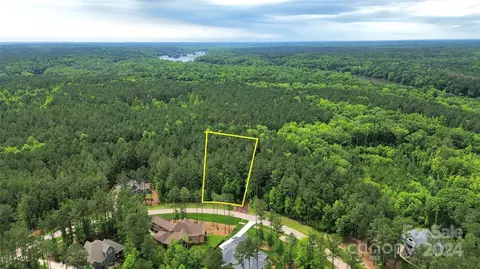 6147 Chimney Bluff Rd, Lancaster, SC 29720 photo 2