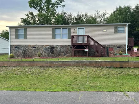 1141 Mcree Heights Cir, Newton, NC 28658