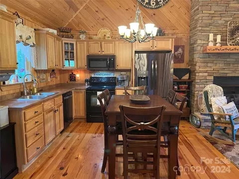 Kitchen - 2053 Edgerton Rd, Mill Spring, NC 28756 photo 4 of 6