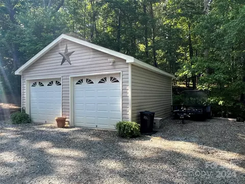 Exterior - 2053 Edgerton Rd, Mill Spring, NC 28756 photo 7 of 21