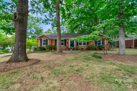 5124 Baker Dr, Charlotte, NC 28210